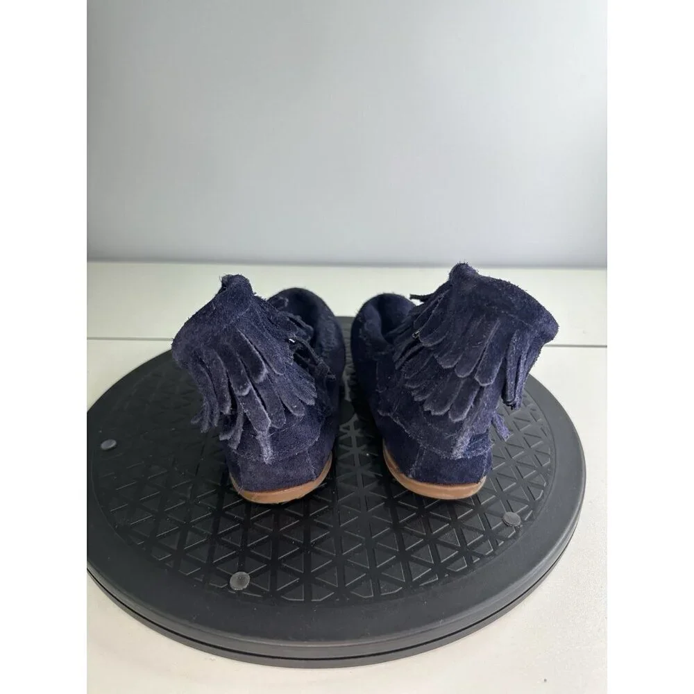 Minnetonka Moccasins Navy 2299T Size 12